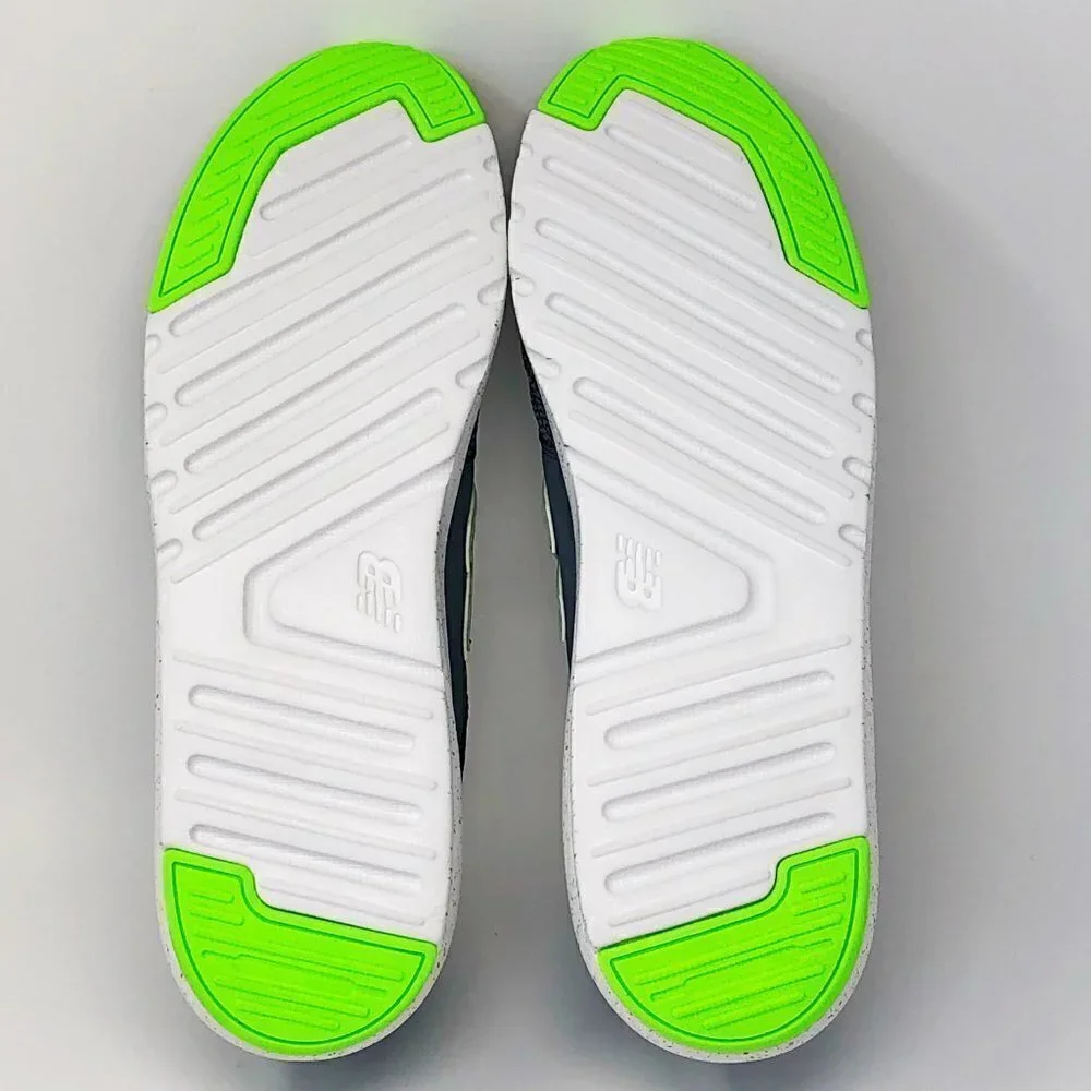 NEW New Balance Men's 009 V1 Sneaker, Size 13